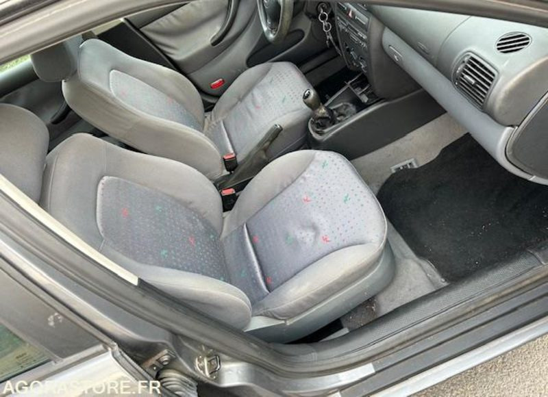SEAT TOLEDO 1.9 TDI 110 CH - 2000 - 208 500 kms - Avtomobil: slika 5 SEAT TOLEDO 1.9 TDI 110 CH - 2000 - 208 500 kms - Avtomobil: slika 5