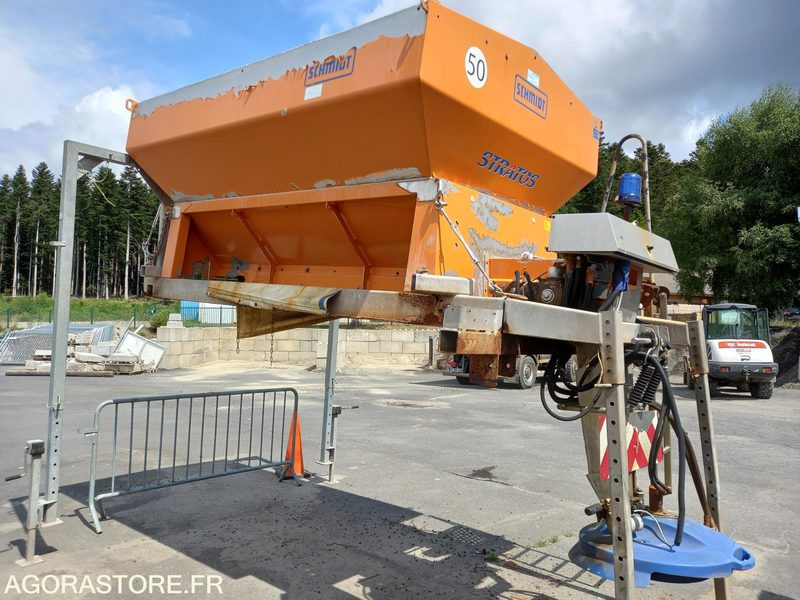 Saleuse - Posipalnik peska/ Soli: slika 1 Saleuse - Posipalnik peska/ Soli: slika 1