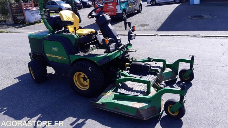 TONDEUSE FRONTALE JOHN DEERE - Vrtna kosilnica: slika 1 TONDEUSE FRONTALE JOHN DEERE - Vrtna kosilnica: slika 1