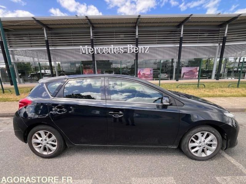 TOYOTA AURIS 90 D 4D - Avtomobil: slika 2 TOYOTA AURIS 90 D 4D - Avtomobil: slika 2