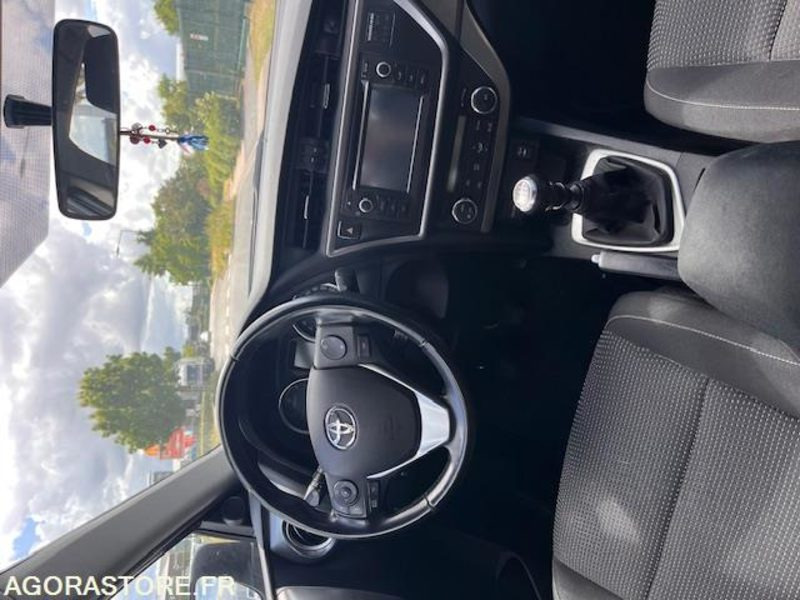 TOYOTA AURIS 90 D 4D - Avtomobil: slika 5 TOYOTA AURIS 90 D 4D - Avtomobil: slika 5