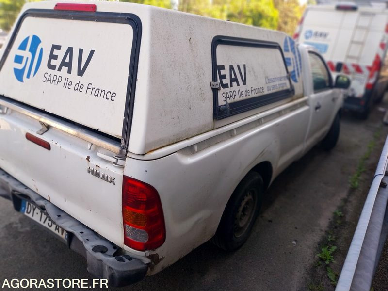 TOYOTA Hilux 4x2 Groupe HP 2007 (448000Km) VENTE EXPORT UNIQUEMENT ROULANT - Mali kombi: slika 3 TOYOTA Hilux 4x2 Groupe HP 2007 (448000Km) VENTE EXPORT UNIQUEMENT ROULANT - Mali kombi: slika 3
