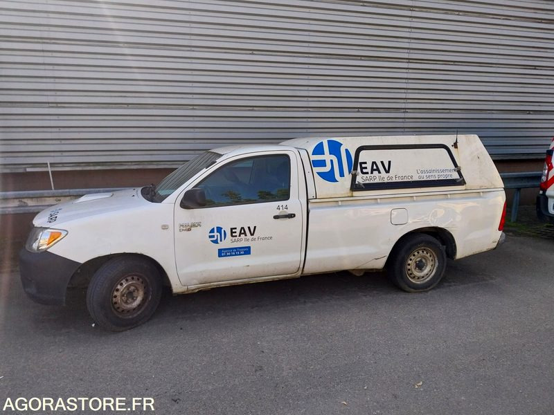 TOYOTA Hilux 4x2 Groupe HP 2007 (448000Km) VENTE EXPORT UNIQUEMENT ROULANT - Mali kombi: slika 2 TOYOTA Hilux 4x2 Groupe HP 2007 (448000Km) VENTE EXPORT UNIQUEMENT ROULANT - Mali kombi: slika 2