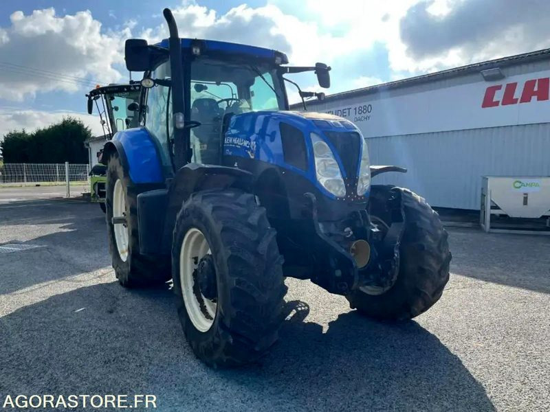 TRACTEUR AGRICOLE NEW HOLLAND T7.210 - 2012 / 6600 HEURES - Traktor: slika 2 TRACTEUR AGRICOLE NEW HOLLAND T7.210 - 2012 / 6600 HEURES - Traktor: slika 2