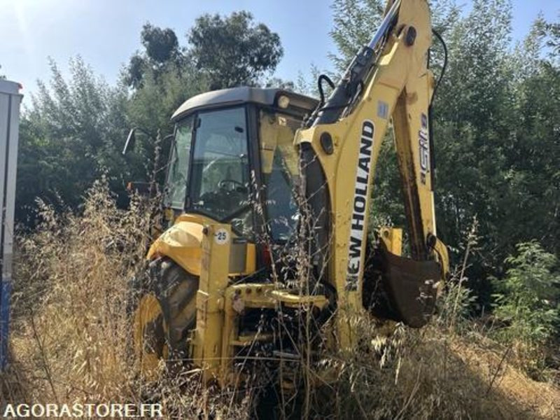 TRACTOPELLE NEW HOLLAND B115B - 2628H - 2009 - Bager nakladalec: slika 4 TRACTOPELLE NEW HOLLAND B115B - 2628H - 2009 - Bager nakladalec: slika 4