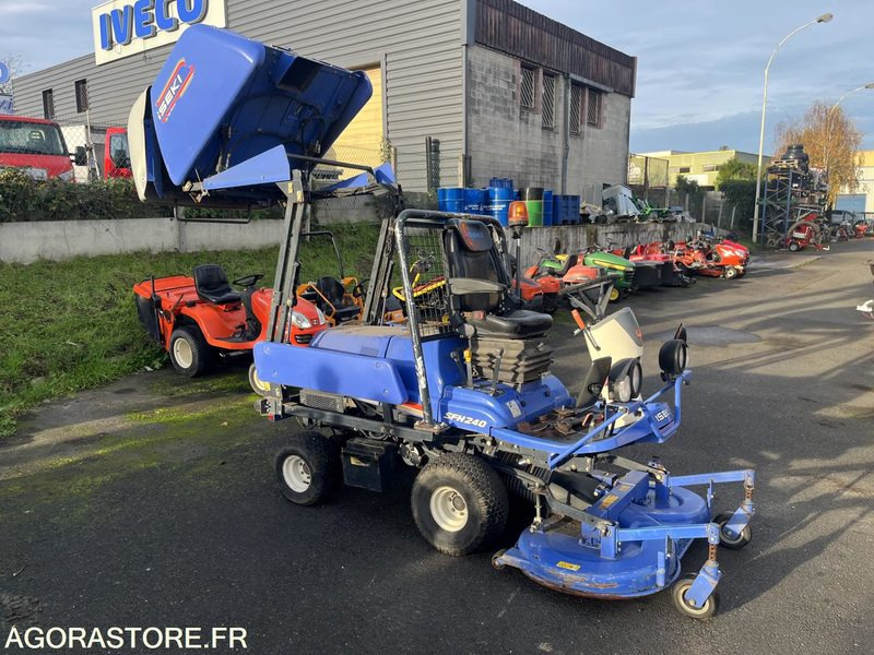 Tondeuse frontale Iseki SFH240 + bac + plateau 1.37m, 935h de 2010. - Vrtna kosilnica: slika 4 Tondeuse frontale Iseki SFH240 + bac + plateau 1.37m, 935h de 2010. - Vrtna kosilnica: slika 4