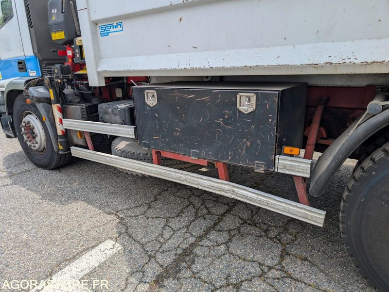 CAMION 4X2 BENNE / GRUE AUXILLIAIRE IVECO EUROCARGO - Tovornjak: slika 2 CAMION 4X2 BENNE / GRUE AUXILLIAIRE IVECO EUROCARGO - Tovornjak: slika 2