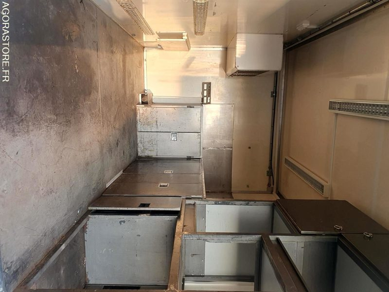 CAMION PORTEUR RENAULT ATELIER ET BASE DE VIE - Tovornjak: slika 4 CAMION PORTEUR RENAULT ATELIER ET BASE DE VIE - Tovornjak: slika 4