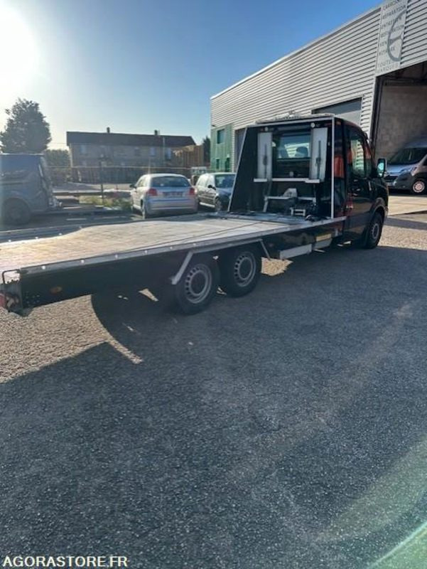 CRAFTER DEPANNEUSE VASP PTE VOITURE CARTE BLANCHE - 2007 - 393000km - Tovornjak: slika 2 CRAFTER DEPANNEUSE VASP PTE VOITURE CARTE BLANCHE - 2007 - 393000km - Tovornjak: slika 2