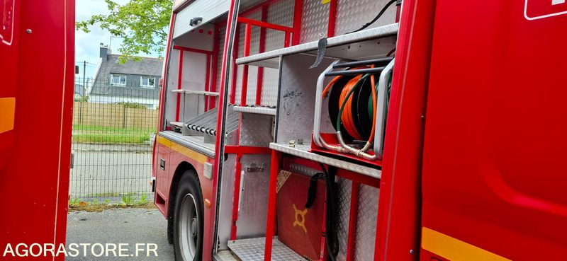 FOURGON POMPE TONNE SR - RENAULT PREMIUM - 522 ZC 29 - Tovornjak: slika 4 FOURGON POMPE TONNE SR - RENAULT PREMIUM - 522 ZC 29 - Tovornjak: slika 4