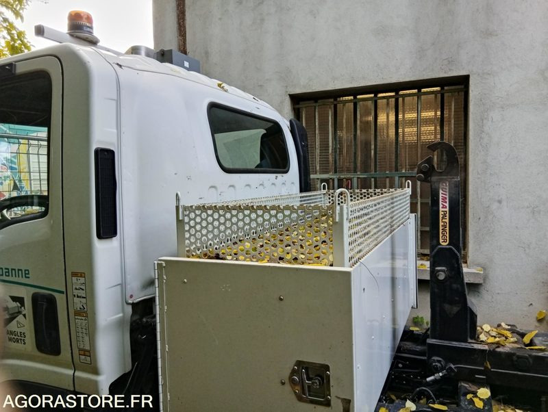 ISUZU - 2012 - 76617kms - Tovornjak: slika 3 ISUZU - 2012 - 76617kms - Tovornjak: slika 3