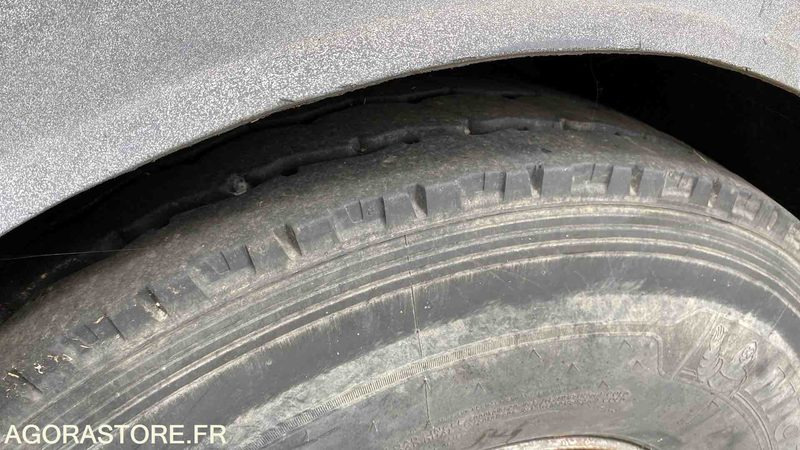 IVECO 190E30 180886 km - Tovornjak: slika 3 IVECO 190E30 180886 km - Tovornjak: slika 3