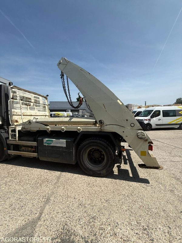 IVECO STRALIS MULTIBENNE 4x2 - 2015 / 60660KM - Tovornjak: slika 5 IVECO STRALIS MULTIBENNE 4x2 - 2015 / 60660KM - Tovornjak: slika 5