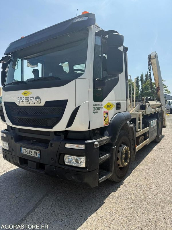 IVECO STRALIS MULTIBENNE 4x2 - 2015 / 60660KM - Tovornjak: slika 2 IVECO STRALIS MULTIBENNE 4x2 - 2015 / 60660KM - Tovornjak: slika 2