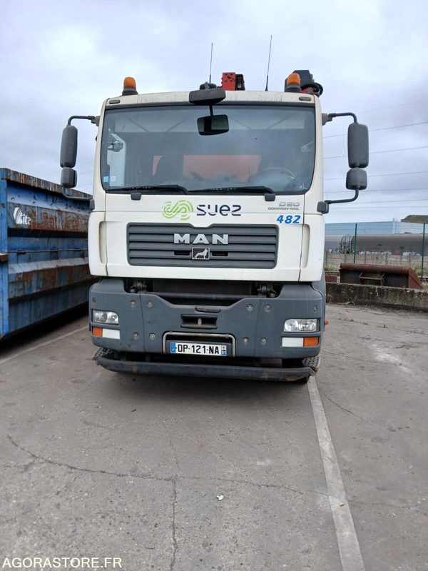 MAN 32T/BRAS/GRUE ET COMPTACTEUR - DP121NA - Tovornjak: slika 2 MAN 32T/BRAS/GRUE ET COMPTACTEUR - DP121NA - Tovornjak: slika 2