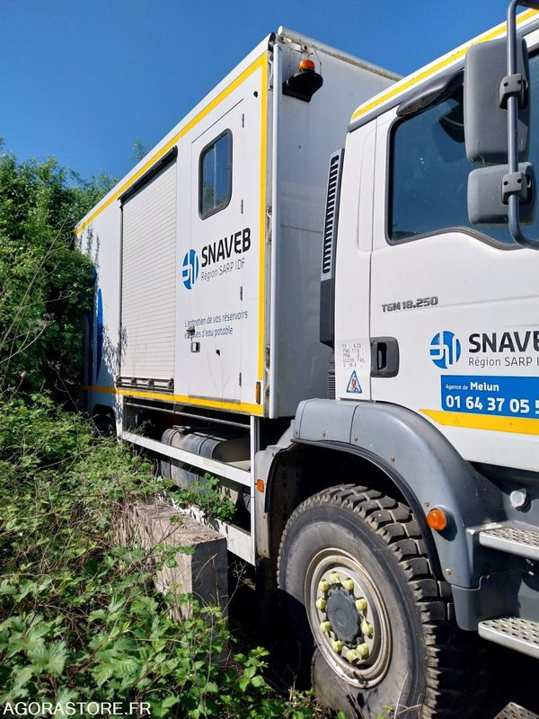 MAN TGM 4X4 18.250 Fourgon GIMAEX VASP 2011 212000Km ROULANT PRO UNIQUEMENT - Tovornjak: slika 2 MAN TGM 4X4 18.250 Fourgon GIMAEX VASP 2011 212000Km ROULANT PRO UNIQUEMENT - Tovornjak: slika 2
