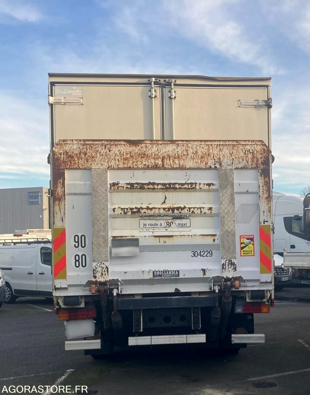 MERCEDES AXOR 2533 - 2009 - 452 922km - Tovornjak: slika 4 MERCEDES AXOR 2533 - 2009 - 452 922km - Tovornjak: slika 4