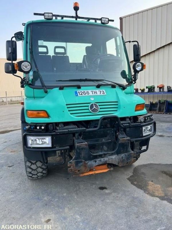 MERCEDES UNIMOG U300C VERSION COMMUNALE 2000 97652 KM - Tovornjak: slika 1 MERCEDES UNIMOG U300C VERSION COMMUNALE 2000 97652 KM - Tovornjak: slika 1