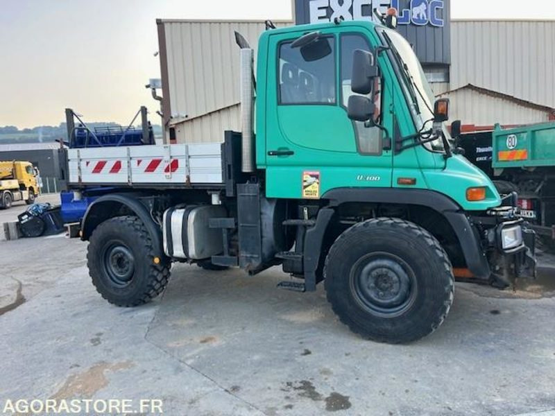 MERCEDES UNIMOG U300C VERSION COMMUNALE 2000 97652 KM - Tovornjak: slika 2 MERCEDES UNIMOG U300C VERSION COMMUNALE 2000 97652 KM - Tovornjak: slika 2