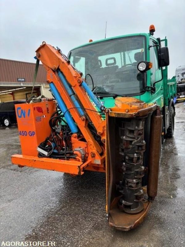 MERCEDES UNIMOG U300C VERSION COMMUNALE 2003 38210 KM + EPAREUSE CMV 450GP - Tovornjak: slika 2 MERCEDES UNIMOG U300C VERSION COMMUNALE 2003 38210 KM + EPAREUSE CMV 450GP - Tovornjak: slika 2