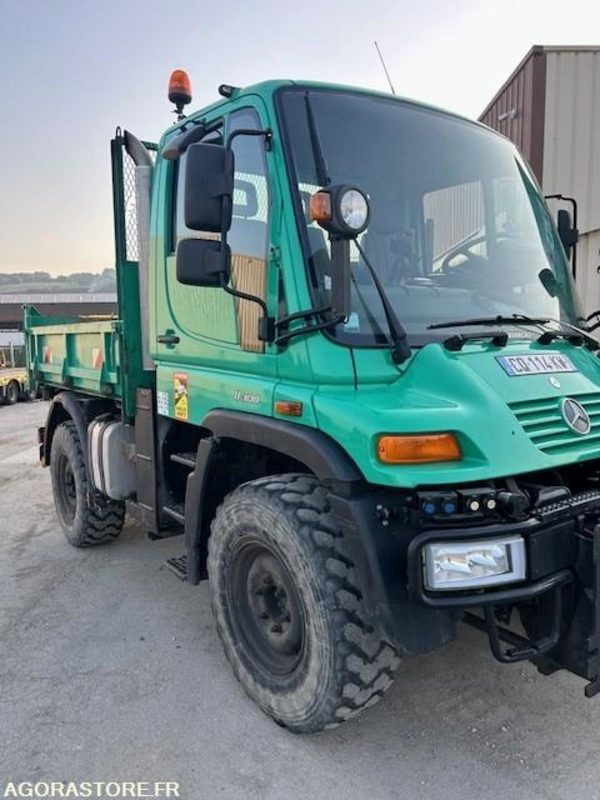 MERCEDES UNIMOG U300C VERSION COMMUNALE 2003 38210 KM + EPAREUSE CMV 450GP - Tovornjak: slika 4 MERCEDES UNIMOG U300C VERSION COMMUNALE 2003 38210 KM + EPAREUSE CMV 450GP - Tovornjak: slika 4