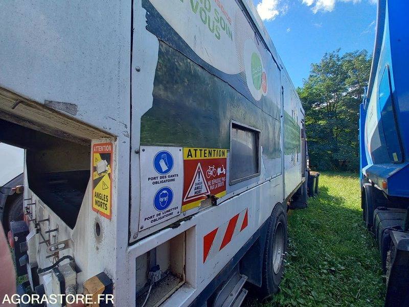 RENAULT 19T/LAVEUSE BACS - DT297FW - 2009 / 280 826 KM - Tovornjak: slika 5 RENAULT 19T/LAVEUSE BACS - DT297FW - 2009 / 280 826 KM - Tovornjak: slika 5