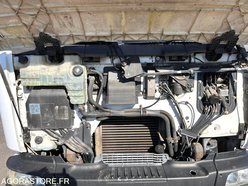 RENAULT MIDLUM 220 (6 Cylindres) - Tovornjak: slika 5 RENAULT MIDLUM 220 (6 Cylindres) - Tovornjak: slika 5