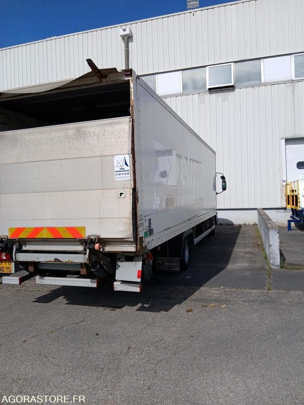 Renault Midlum - 2003 - 559259 Kms - Tovornjak: slika 4 Renault Midlum - 2003 - 559259 Kms - Tovornjak: slika 4