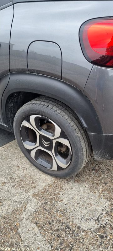 VEHICULE CITROEN C3 AIRCROSS SUV BLUE HDI 120 S&S EAT6 SHINE - SUV: slika 5 VEHICULE CITROEN C3 AIRCROSS SUV BLUE HDI 120 S&S EAT6 SHINE - SUV: slika 5
