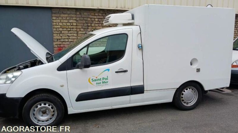 VEHICULE FRIGORIFIQUE PEUGEOT PARTNER AB519FR - Mali kombi: slika 4 VEHICULE FRIGORIFIQUE PEUGEOT PARTNER AB519FR - Mali kombi: slika 4