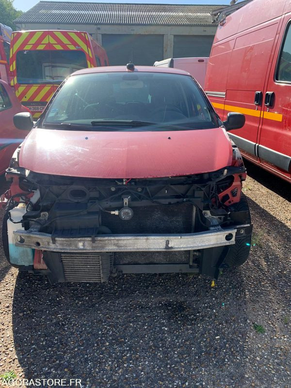 VL RENAULT CLIO3 AB102YS - Avtomobil: slika 2 VL RENAULT CLIO3 AB102YS - Avtomobil: slika 2