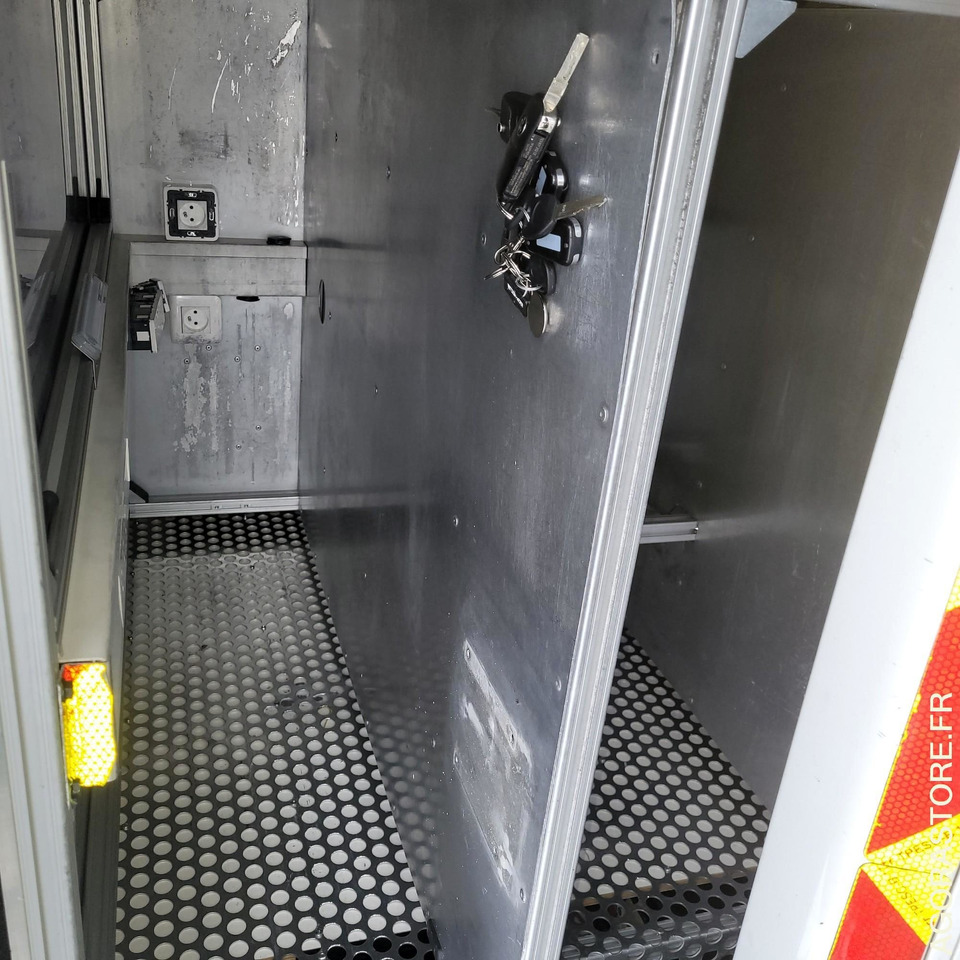 VOLKSWAGEN AMAROCK - 252 760km - Poltovornjak: slika 4 VOLKSWAGEN AMAROCK - 252 760km - Poltovornjak: slika 4