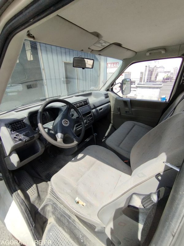 VOLWAGEN TRANSPORTER PLATEAU - Furgon: slika 5 VOLWAGEN TRANSPORTER PLATEAU - Furgon: slika 5