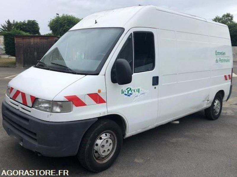 Véhicule PEUGEOT BOXER 2001 NON ROULANT EN L'ETAT - Mali kombi: slika 1 Véhicule PEUGEOT BOXER 2001 NON ROULANT EN L'ETAT - Mali kombi: slika 1