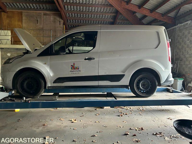 Véhicule utilitaire - Furgon: slika 4 Véhicule utilitaire - Furgon: slika 4