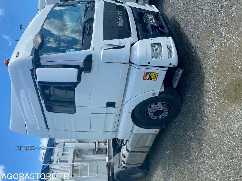 MAN TGX 500.18 Hydraulique + ralentisseur - Vlačilec: slika 3 MAN TGX 500.18 Hydraulique + ralentisseur - Vlačilec: slika 3