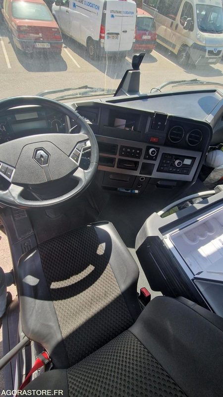 RENAULT T460 TRACTEUR ROUTIER - 2016 - 368716km - Vlačilec: slika 5 RENAULT T460 TRACTEUR ROUTIER - 2016 - 368716km - Vlačilec: slika 5