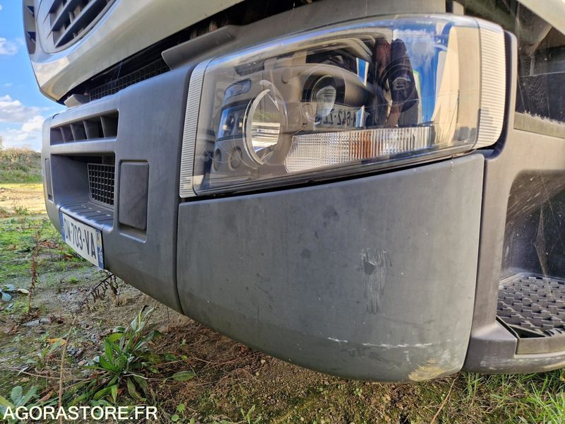 Renault Premium 370 DXI - 2008 - 235012 Kms - Vlačilec: slika 5 Renault Premium 370 DXI - 2008 - 235012 Kms - Vlačilec: slika 5