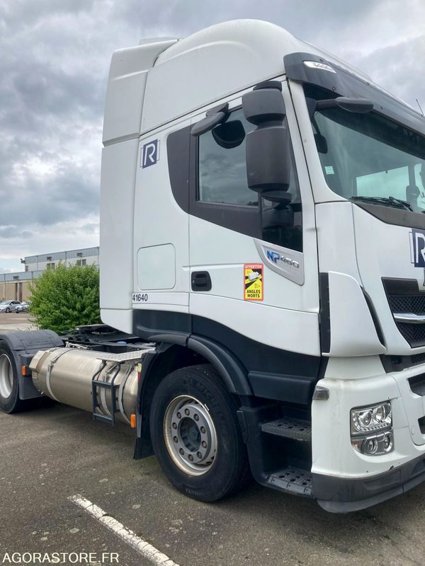 Tracteur IVECO Stralis AS110S46 LNG - 2019 - 636892 kms (41640) - Vlačilec: slika 1 Tracteur IVECO Stralis AS110S46 LNG - 2019 - 636892 kms (41640) - Vlačilec: slika 1
