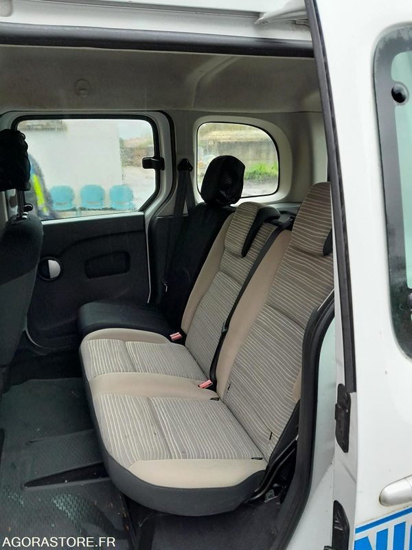 Voiture Renault Kangoo Expression dCi90, 2012 - 196968KM - Mali kombi: slika 4 Voiture Renault Kangoo Expression dCi90, 2012 - 196968KM - Mali kombi: slika 4