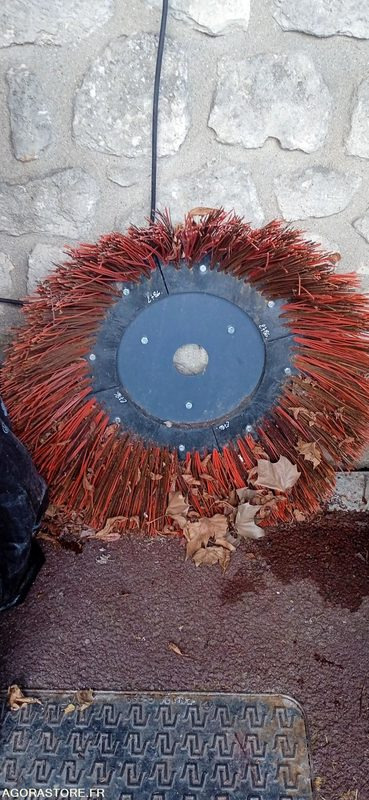 Balayeuse désherbeuse deneigeuse COCHET type GECKO automotrice 27 heures 2021 - Vozilo za pometanje: slika 5 Balayeuse désherbeuse deneigeuse COCHET type GECKO automotrice 27 heures 2021 - Vozilo za pometanje: slika 5