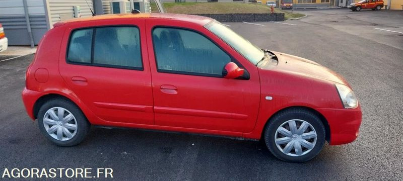 Renault clio 1.5 dci (roulante) - Avtomobil: slika 3 Renault clio 1.5 dci (roulante) - Avtomobil: slika 3
