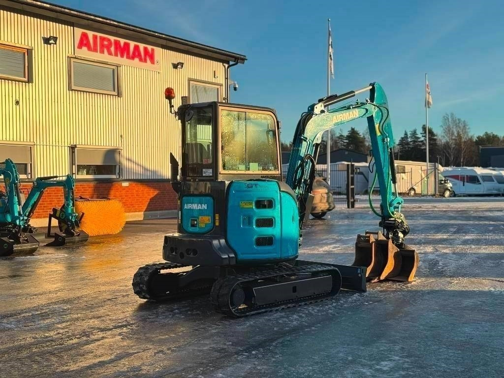 Airman AX 38 U-6 A - Mini bager: slika 3 Airman AX 38 U-6 A - Mini bager: slika 3