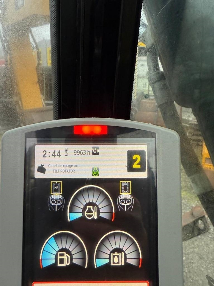 Bager na kolesih CAT 313D: slika 24