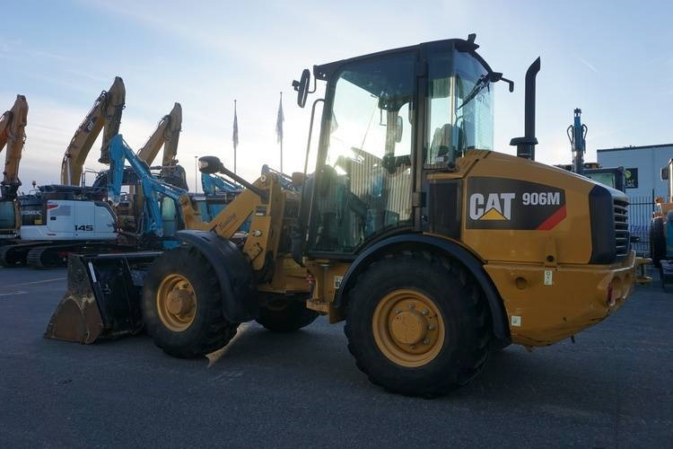 CAT 906 M  lizing CAT 906 M: slika 7