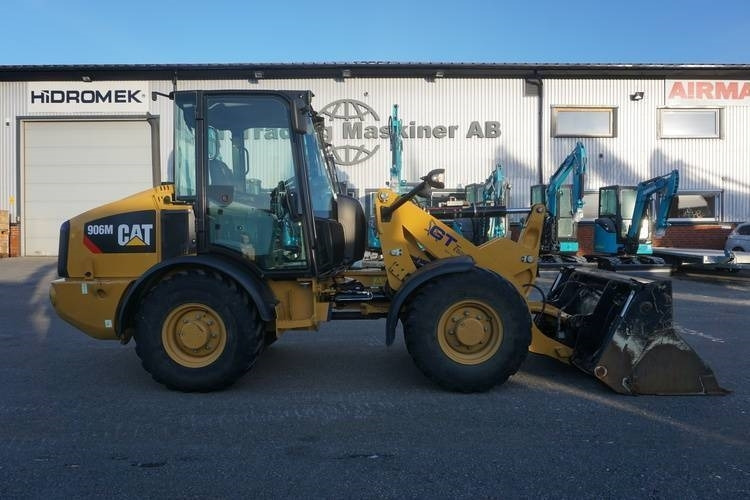 CAT 906 M - Kolesni nakladalec: slika 1 CAT 906 M - Kolesni nakladalec: slika 1