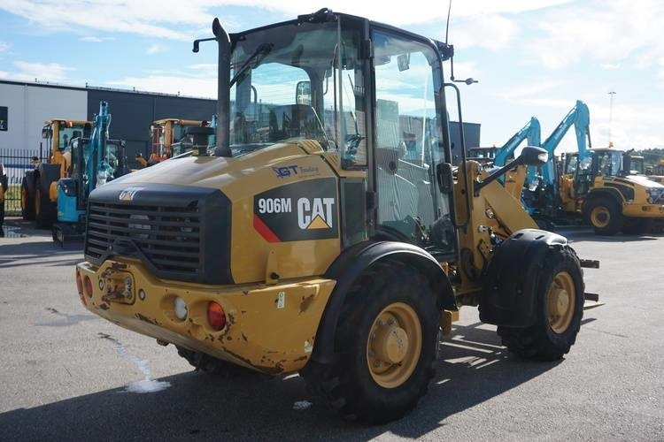 CAT 906M *Uthyres* - Kolesni nakladalec: slika 2 CAT 906M *Uthyres* - Kolesni nakladalec: slika 2