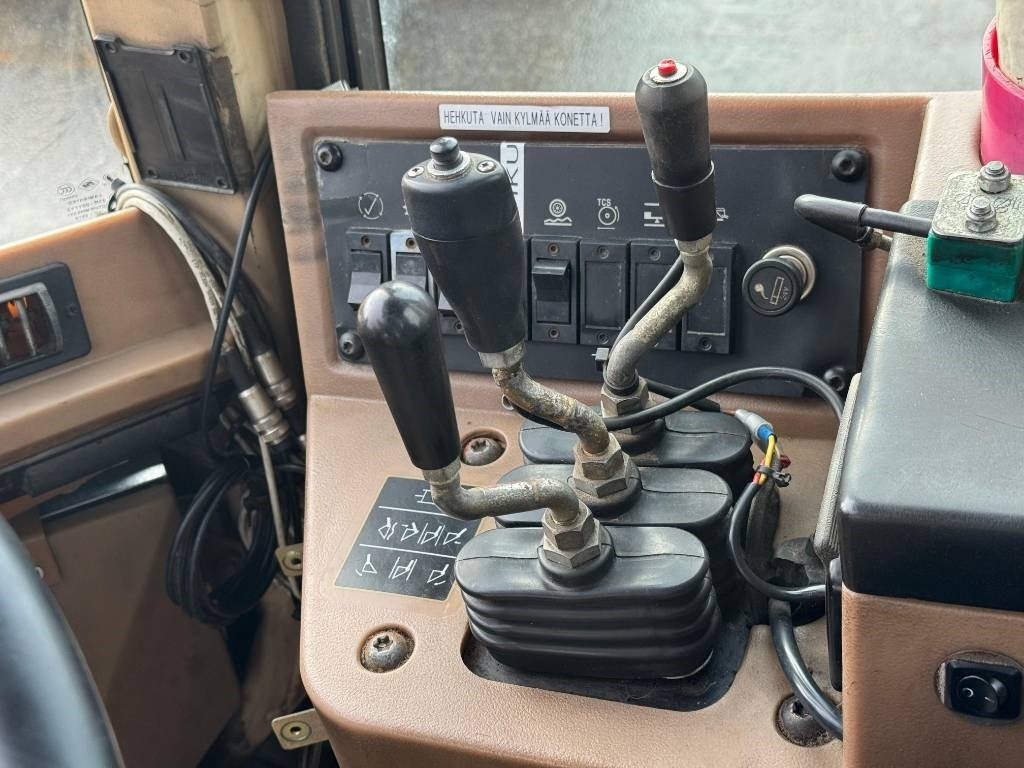 CAT 938 F II - Kolesni nakladalec: slika 4 CAT 938 F II - Kolesni nakladalec: slika 4