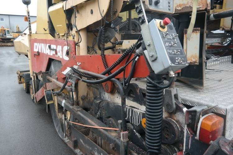Dynapack F121 4WD - Asfaltni finišer: slika 5 Dynapack F121 4WD - Asfaltni finišer: slika 5