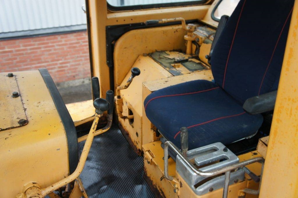 Komatsu D 155 A-1 - Buldožer: slika 2 Komatsu D 155 A-1 - Buldožer: slika 2